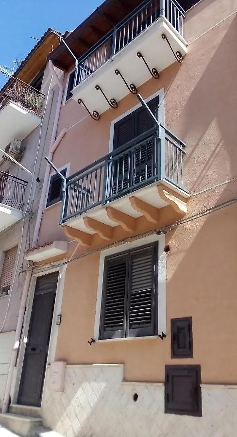 La Casa Dei Nonni Camere Montallegro